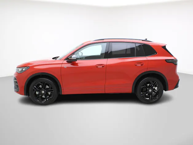 VW Tiguan 2.0 TSI DSG R-Line Black Style 4Motion (2025)