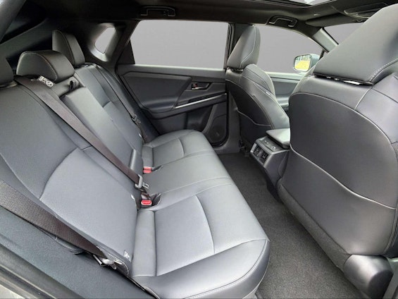 Vehicle image 8 Vehicle image 8