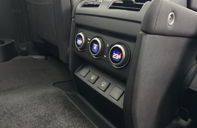 Vehicle image 15 Vehicle image 15