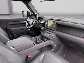 Vehicle image LAND ROVER Defender 90 3.0 D I6 300 X-Dynamic SE