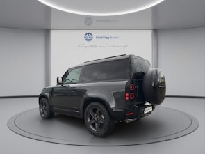 Vehicle image LAND ROVER Defender 90 3.0 D I6 300 X-Dynamic SE