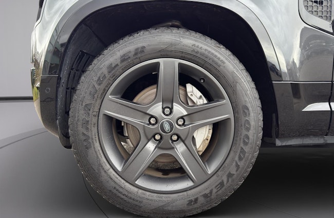 Vehicle image 17 Vehicle image 17