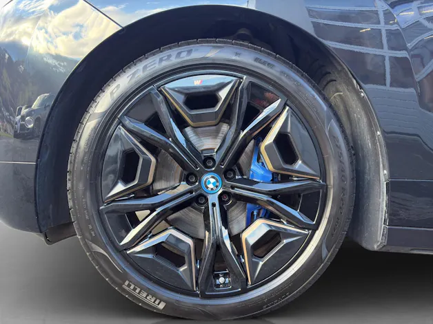 BMW iX xDrive40