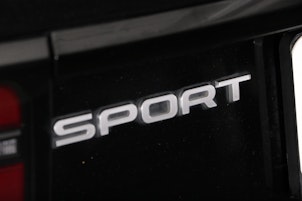 Vehicle image LAND ROVER Discovery Sport 2.0 SD4 200 SE