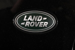 Vehicle image LAND ROVER Discovery Sport 2.0 SD4 200 SE