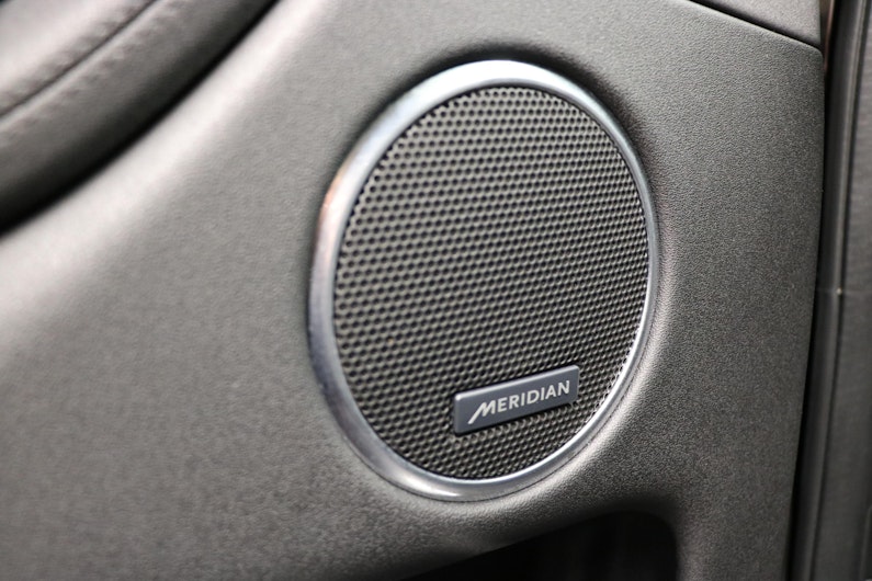 Vehicle image LAND ROVER DISCOVERY SPORT