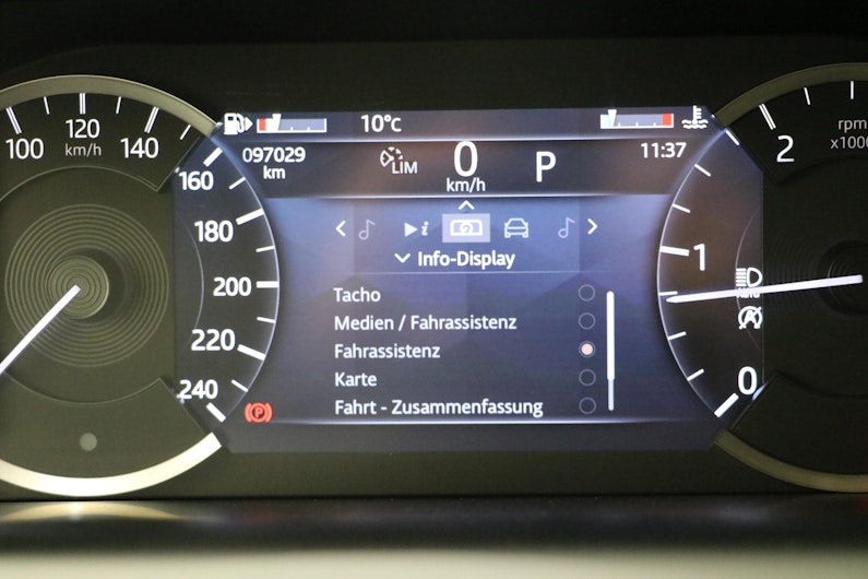 Vehicle image LAND ROVER DISCOVERY SPORT