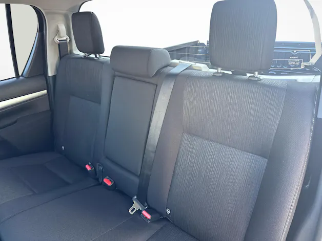 Toyota Hilux Double Cab.-Pick-up 2.4 D-4D 150 Style