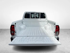 https://vehicle.imgix.net/4093113/edb1a9e2-40f5-41b4-87e3-ff572ab4f777.jpg