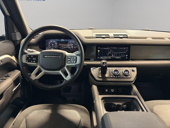 Vehicle image LAND ROVER DEFENDER