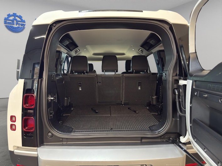 Vehicle image LAND ROVER DEFENDER