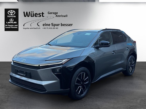 First vehicle image First vehicle image