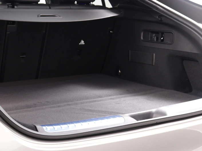 Fahrzeugbild MERCEDES-BENZ GLC 220