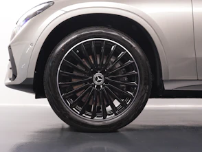 Fahrzeugbild MERCEDES-BENZ GLC 220 d AMG Line 4matic Coupé