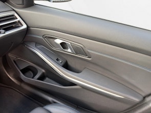 Vehicle image BMW 330d xDrive Touring