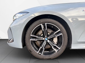 Vehicle image BMW 330d xDrive Touring