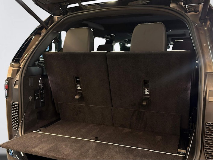 Vehicle image LAND ROVER DISCOVERY