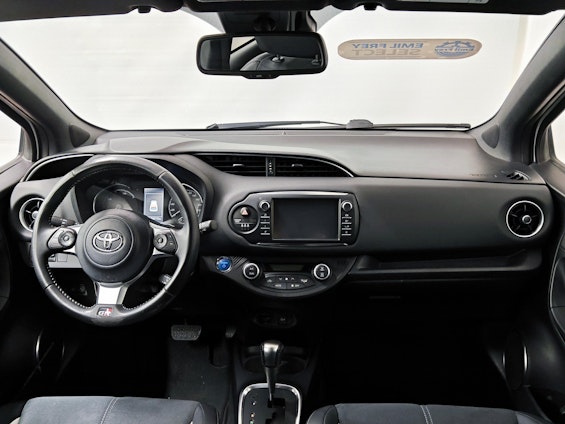 Vehicle image 6 Vehicle image 6