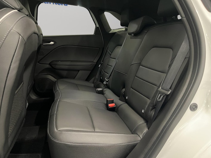 Vehicle image MITSUBISHI GRANDIS