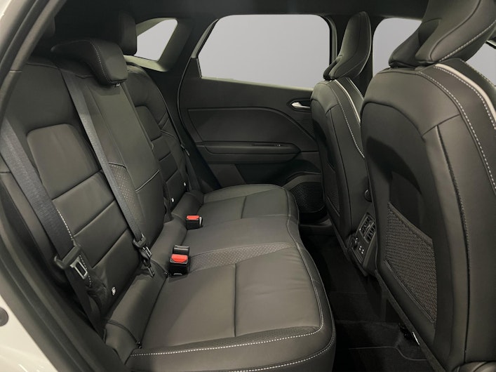 Vehicle image MITSUBISHI GRANDIS