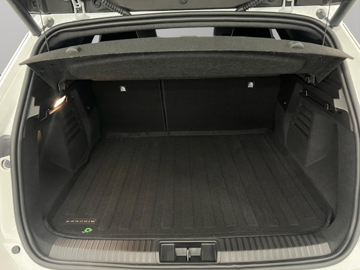 Vehicle image MITSUBISHI GRANDIS