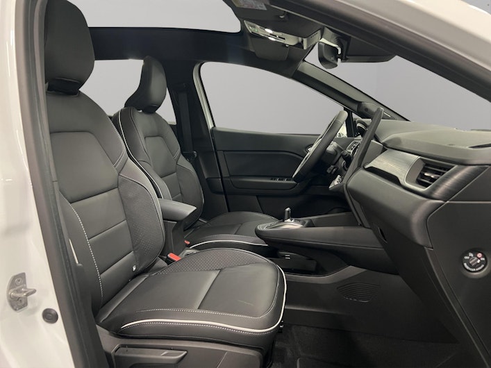 Vehicle image MITSUBISHI GRANDIS