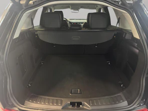 Fahrzeugbild LAND ROVER Discovery Sport 2.0 SD4 200 SE