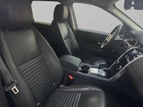 Fahrzeugbild LAND ROVER Discovery Sport 2.0 SD4 200 SE