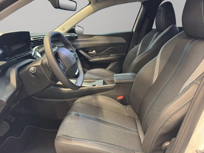 Vehicle image PEUGEOT 308