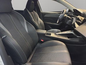 Vehicle image PEUGEOT 308 SW 1.2 PureTech Allure