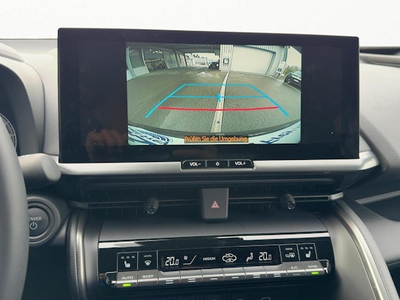 Vehicle image 16 Vehicle image 16