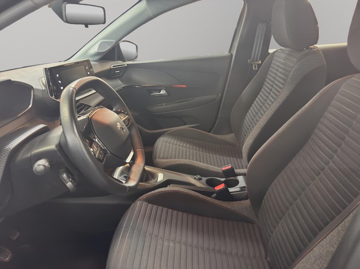 Vehicle image PEUGEOT 208