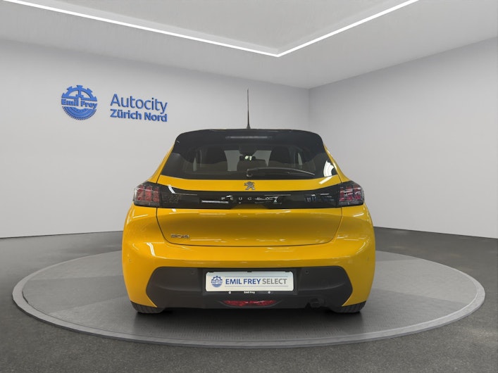 Vehicle image PEUGEOT 208