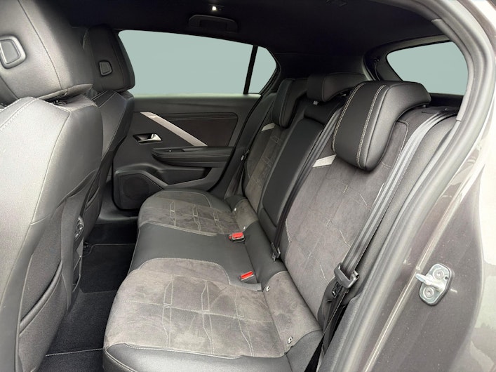 Vehicle image OPEL ASTRA