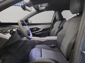 Vehicle image PEUGEOT 3008 1.2 Hybrid Allure