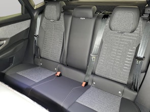 Vehicle image PEUGEOT 3008 1.2 Hybrid Allure