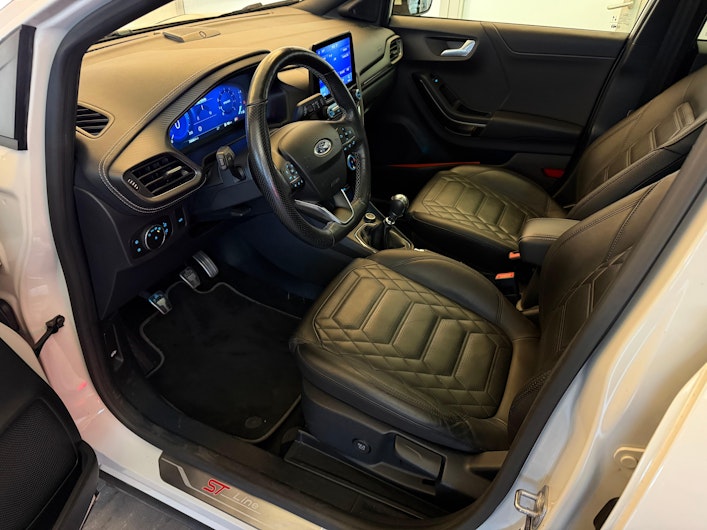 Vehicle image FORD PUMA