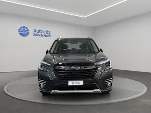 Subaru Forester Station 2.0i e-Boxer Swiss Plus