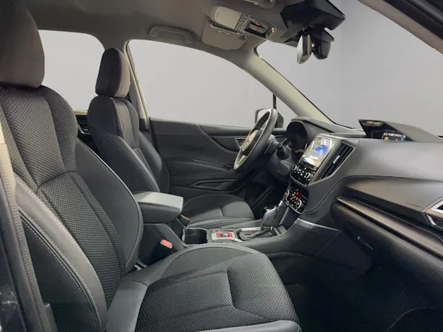 Subaru Forester Station 2.0i e-Boxer Swiss Plus