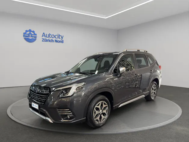 Subaru Forester Station 2.0i e-Boxer Swiss Plus