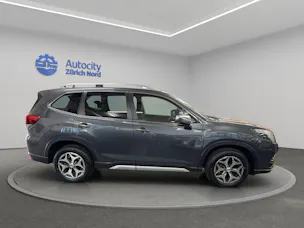Subaru Forester Station 2.0i e-Boxer Swiss Plus
