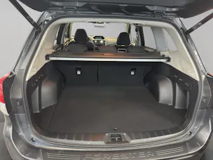 Subaru Forester Station 2.0i e-Boxer Swiss Plus