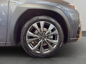 Vehicle image LEXUS UX 300h F-Line