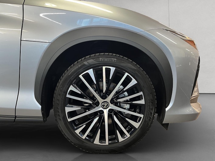 Vehicle image LEXUS RZ