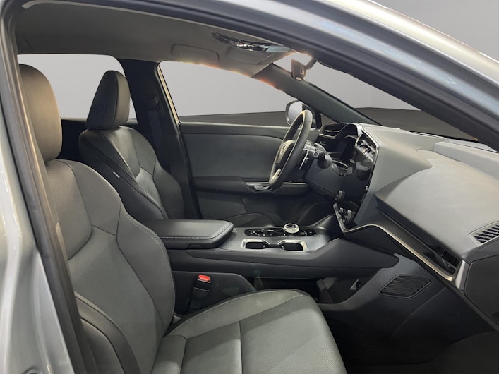 Vehicle image LEXUS RZ