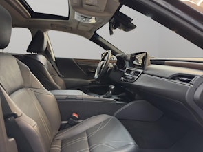 Vehicle image LEXUS ES 300h Excellence