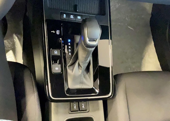 Vehicle image 17 Vehicle image 17