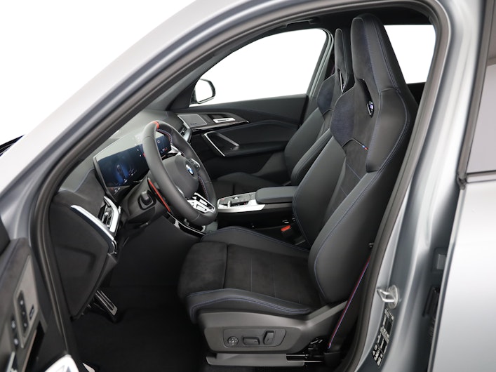 Vehicle image BMW X1