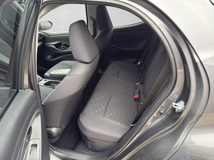 Vehicle image TOYOTA YARIS