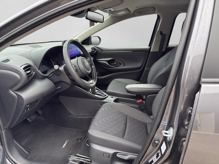 Vehicle image TOYOTA YARIS